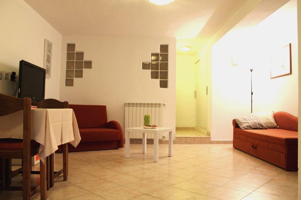 Vanda Apartment *